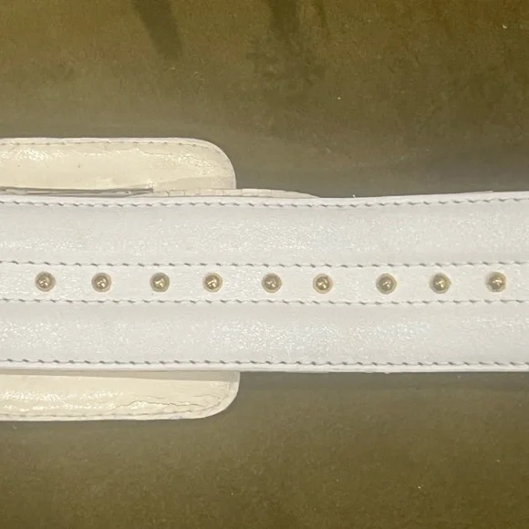 YSL kidskin and grommet belt - Picture 10 of 15